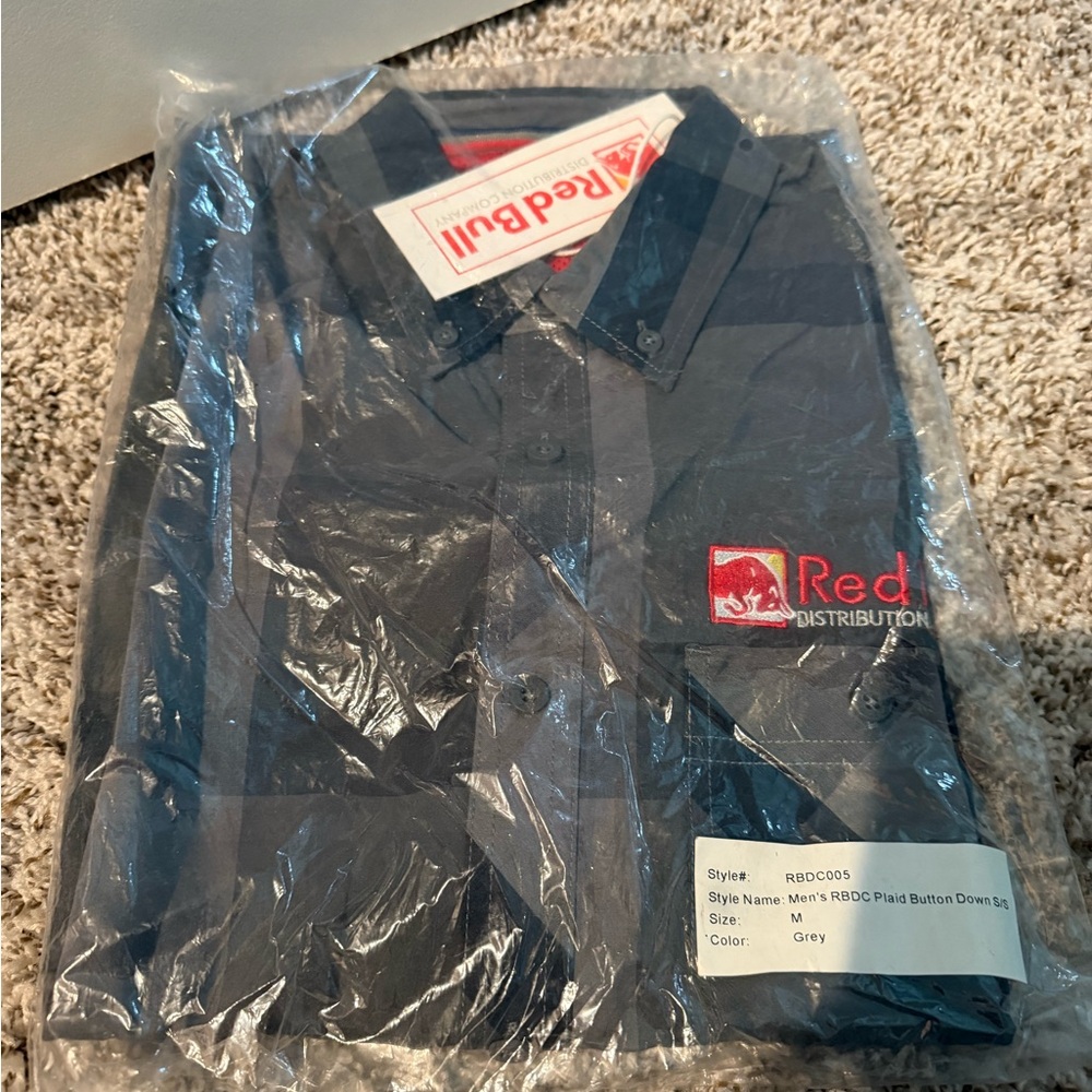Men's Red Bull Grey Plaid Casual Shirt - Picture 2 of 13